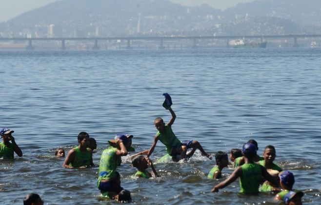 bombeiros-do-rj-abrem-5-mil-vagas-para-o-projeto-botinho-2026