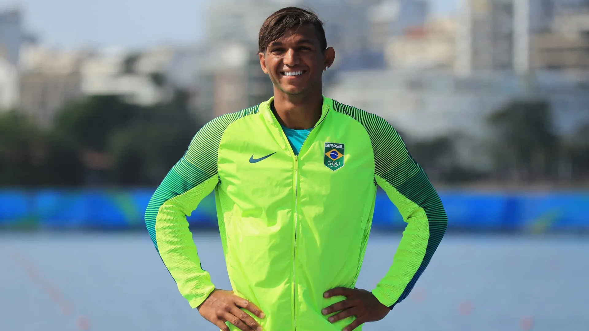 flamengo-acaba-com-canoagem-e-dispensa-isaquias-queiroz