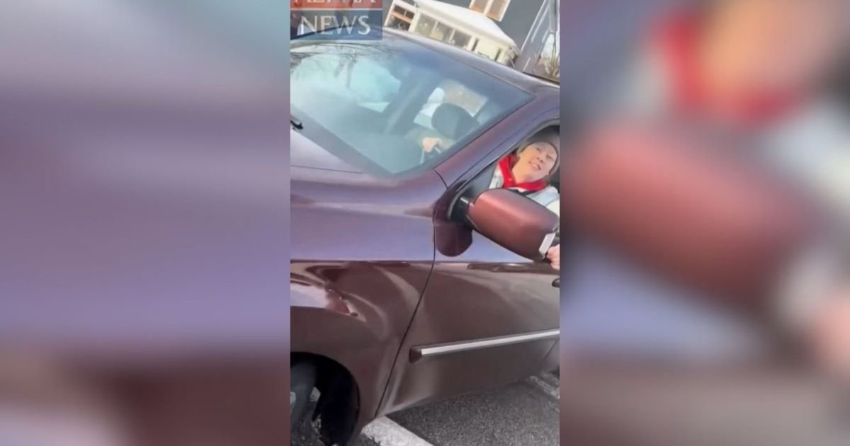 eua:-agente-do-ice-que-matou-mulher-gravou-video;-veja