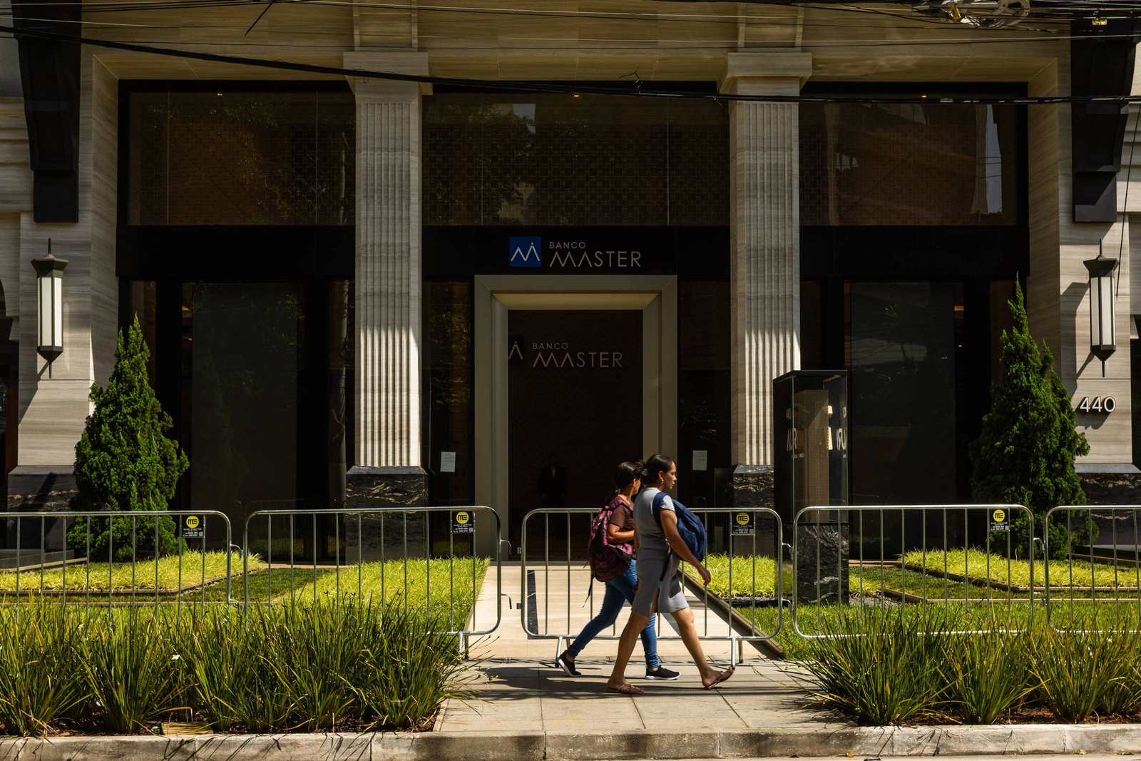 banco-master-acentua-a-crise-de-legitimidade-das-instituicoes