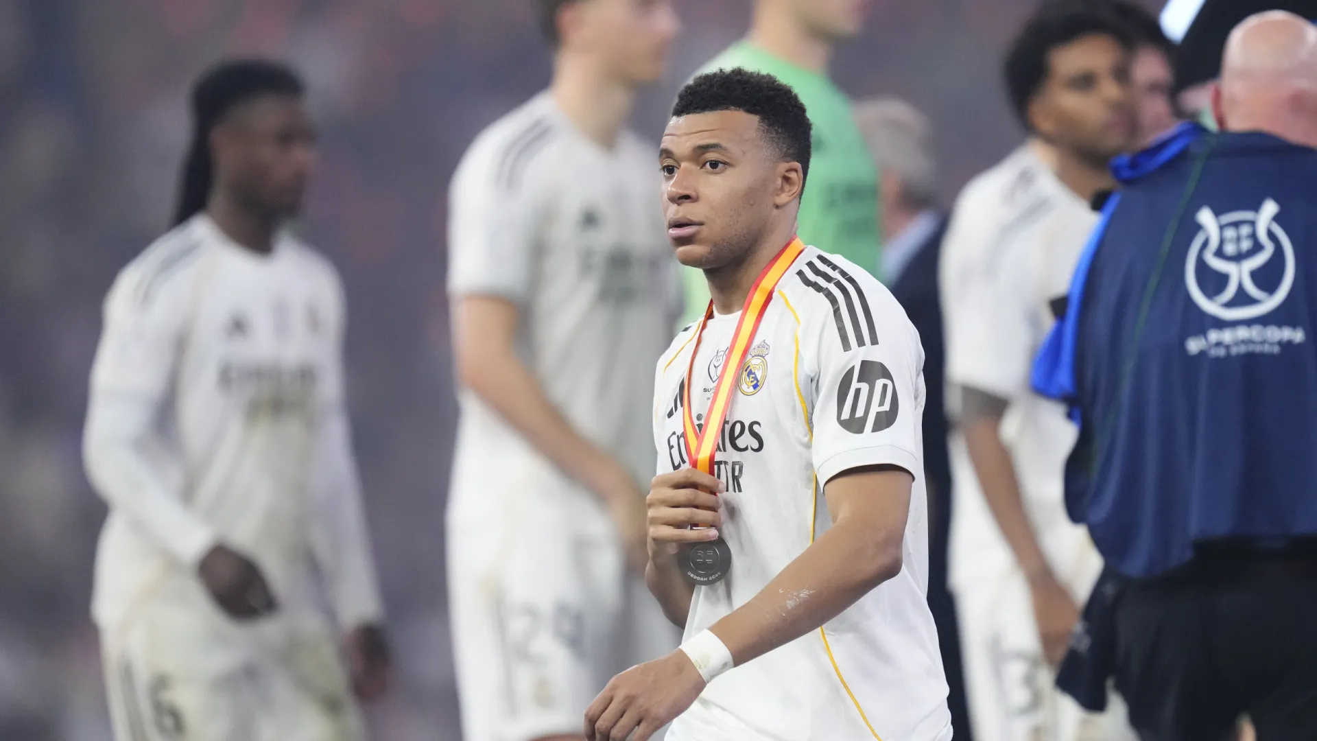 presidente-do-barcelona-critica-mbappe:-“nao-consigo-entender”