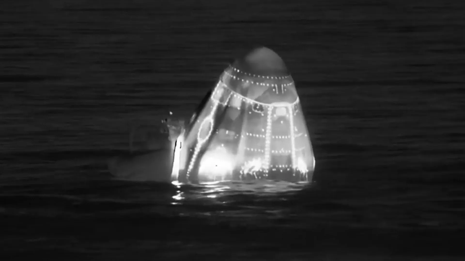 astronautas-da-estacao-espacial-ja-chegaram-a-terra-em-seguranca