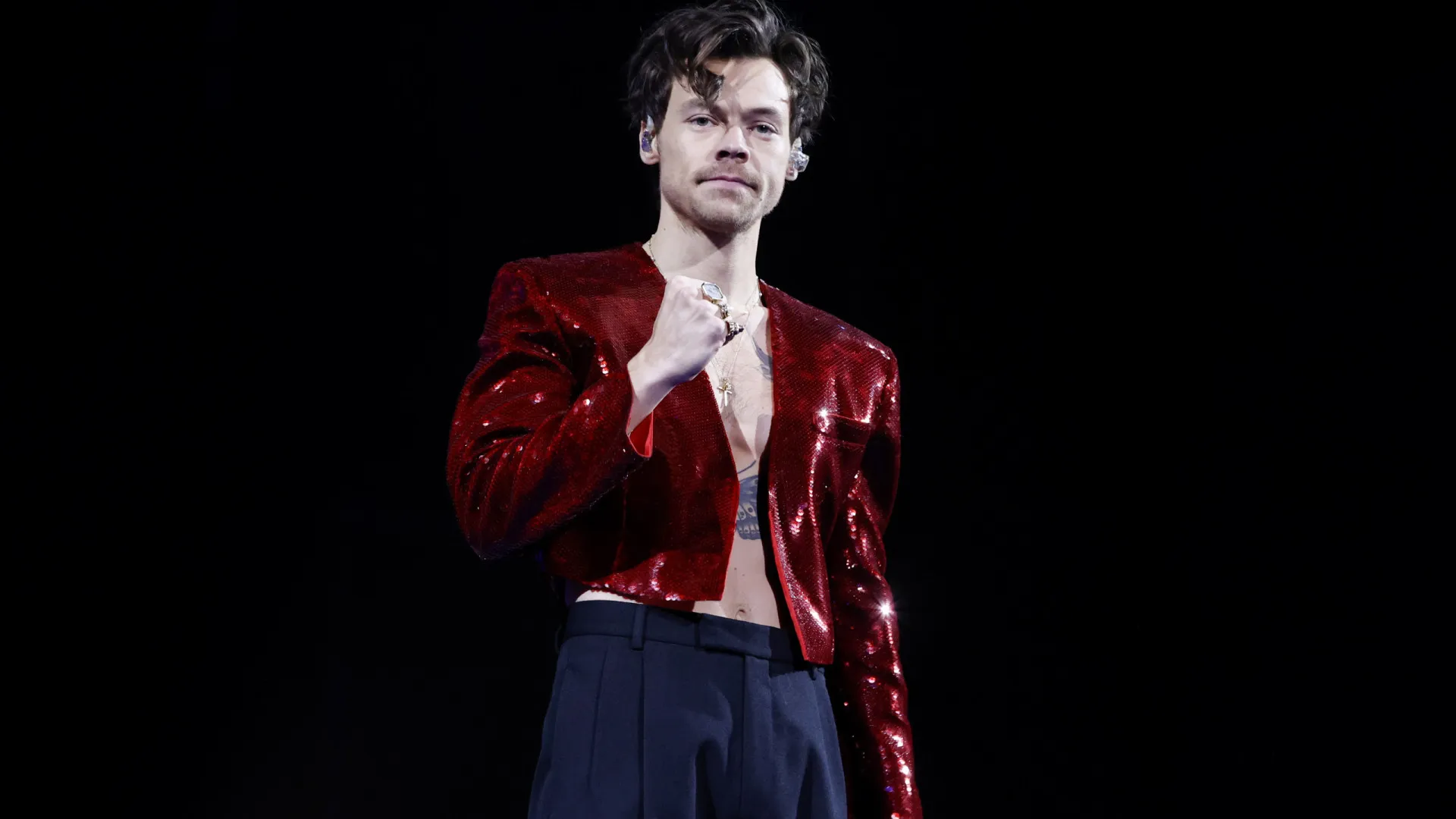 harry-styles-anuncia-retorno-a-musica-com-lancamento-de-disco-em-marco