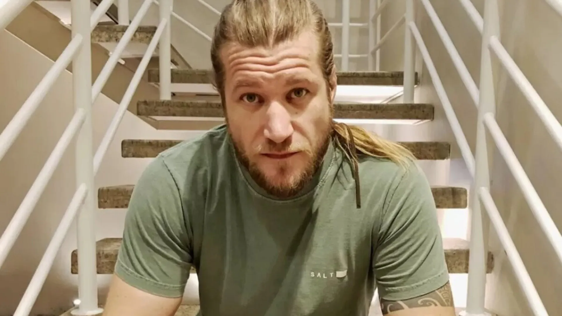 alemao-pede-para-voltar-ao-bbb-e-enfrentar-o-rival,-cowboy