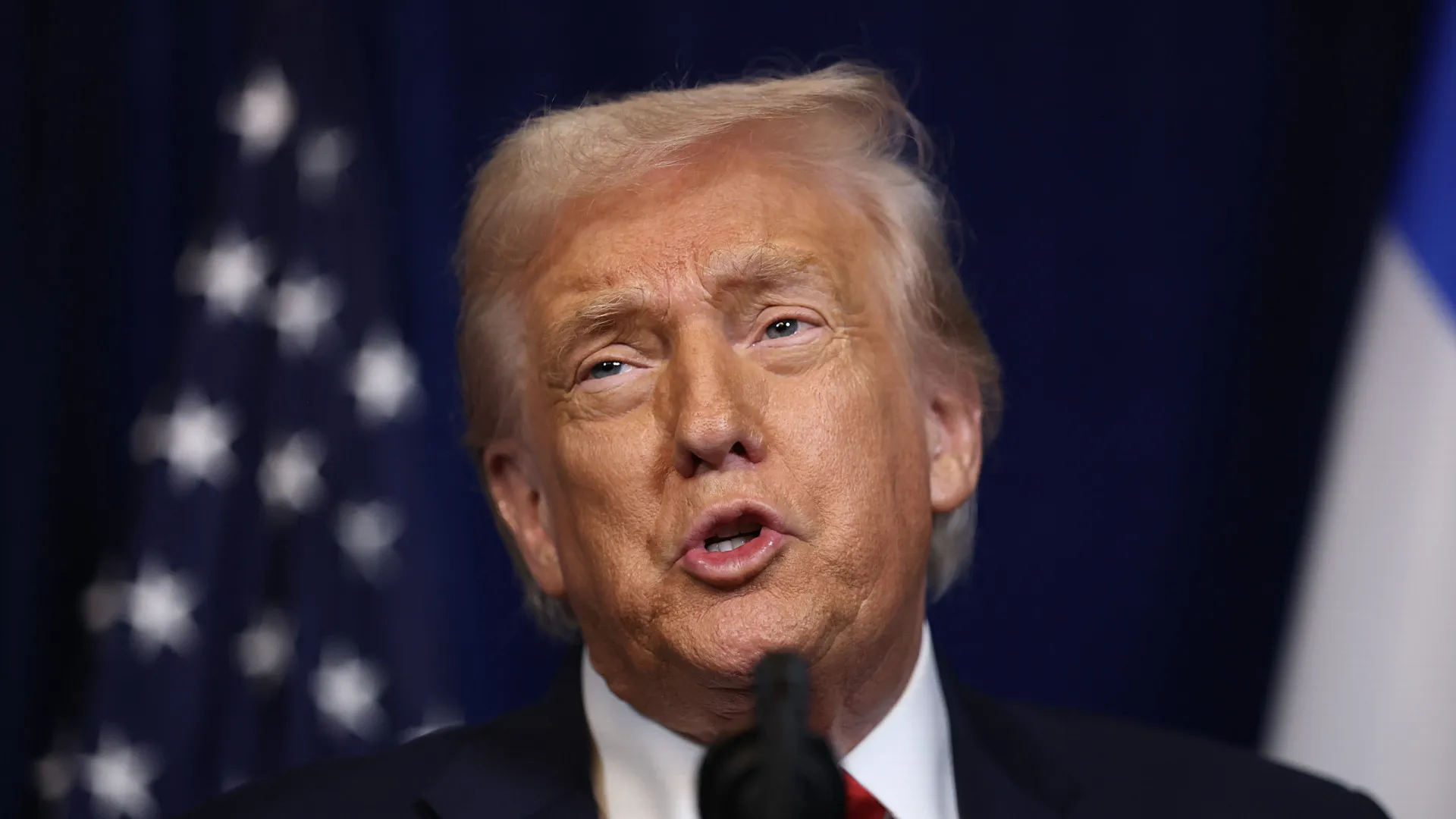 trump-ameaca-impor-tarifas-a-paises-que-nao-apoiem-posicao-dos-eua-sobre-a-groenlandia