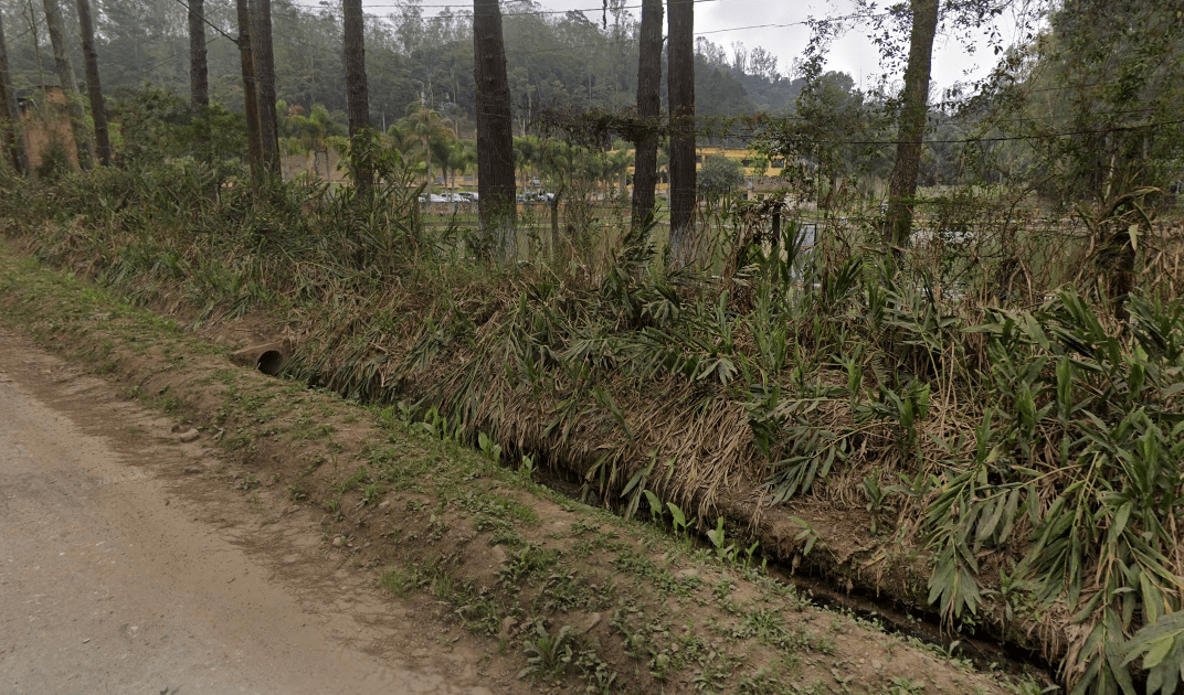homem-e-encontrado-morto-dentro-de-carro-em-corrego-em-maua