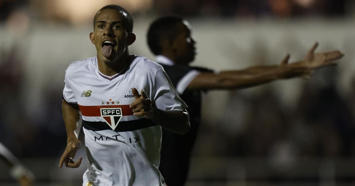 sao-paulo-vence-botafogo-com-gols-no-fim-e-avanca-para-semifinal-da-copinha