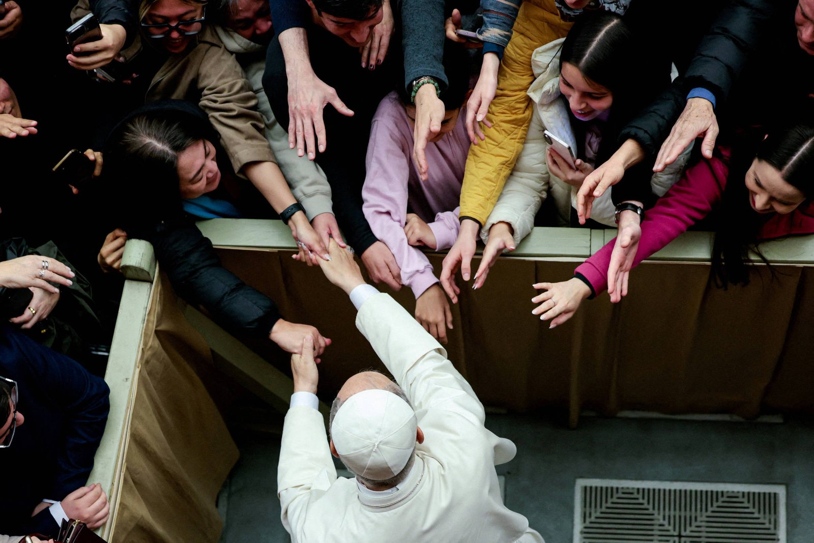 vaticano-ordena-que-grupo-catolico-tradicionalista-suspenda-ordenacao-de-bispos-por-conta-propria