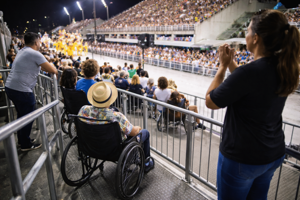inclusao-ganha-espaco-no-sambodromo-do-anhembi,-na-zona-norte-de-sp,-e-transforma-carnaval-em-experiencia-acessivel-para-todos