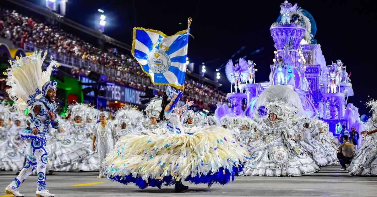 tuiuti,-vila-isabel,-grande-rio-e-salgueiro-encerram-carnaval-na-sapucai