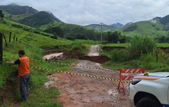 estrada-da-turma-na-regiao-serrana-e-interditada