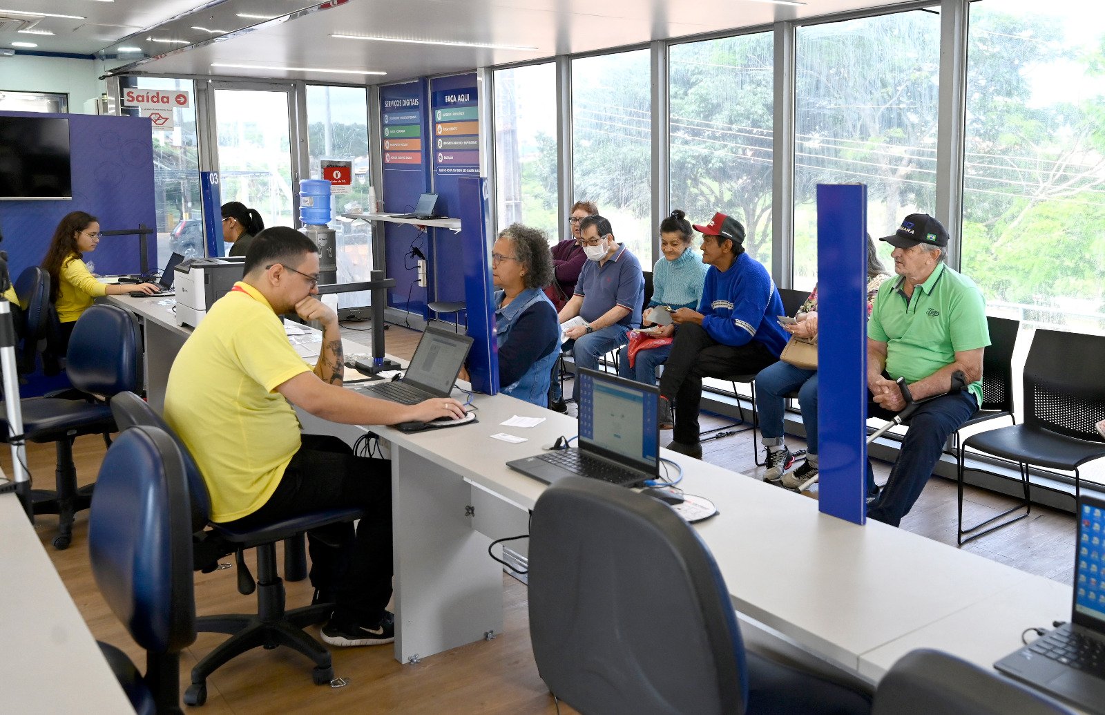 poupatempo-movel-atende-moradores-afetados-pelas-chuvas-em-peruibe-ate-6-de-marco