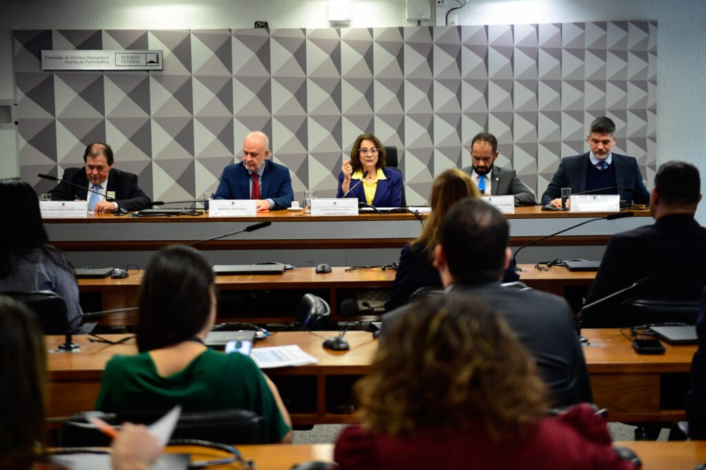 cdh-vota-educacao-especial,-protecao-a-idosos,-mulheres-e-pessoas-com-tea-nesta-quarta-(4)