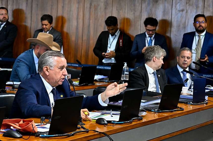 fakenews-sobre-suspensao-da-quebra-de-sigilo-de-lulinha-viraliza-na-internet