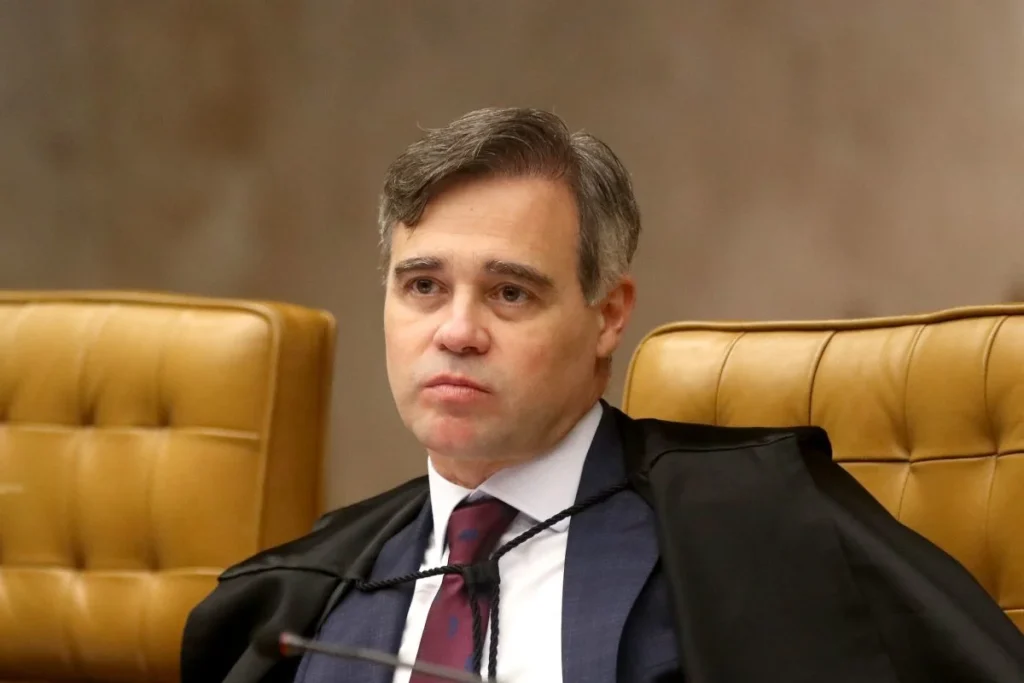 ministro-andre-mendonca-determina-imediata-transferencia-de-vorcaro-para-a-penitenciaria-federal-de-brasilia