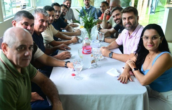 prefeitos-se-unem-visando-defender-desenvolvimento-economico