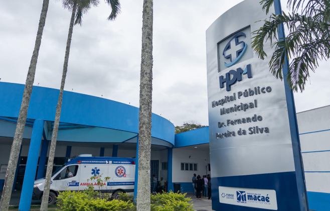 hospital-publico-de-macae-completa-22-anos-com-entrega-de-ambulancias-e-anuncio-de-reformas