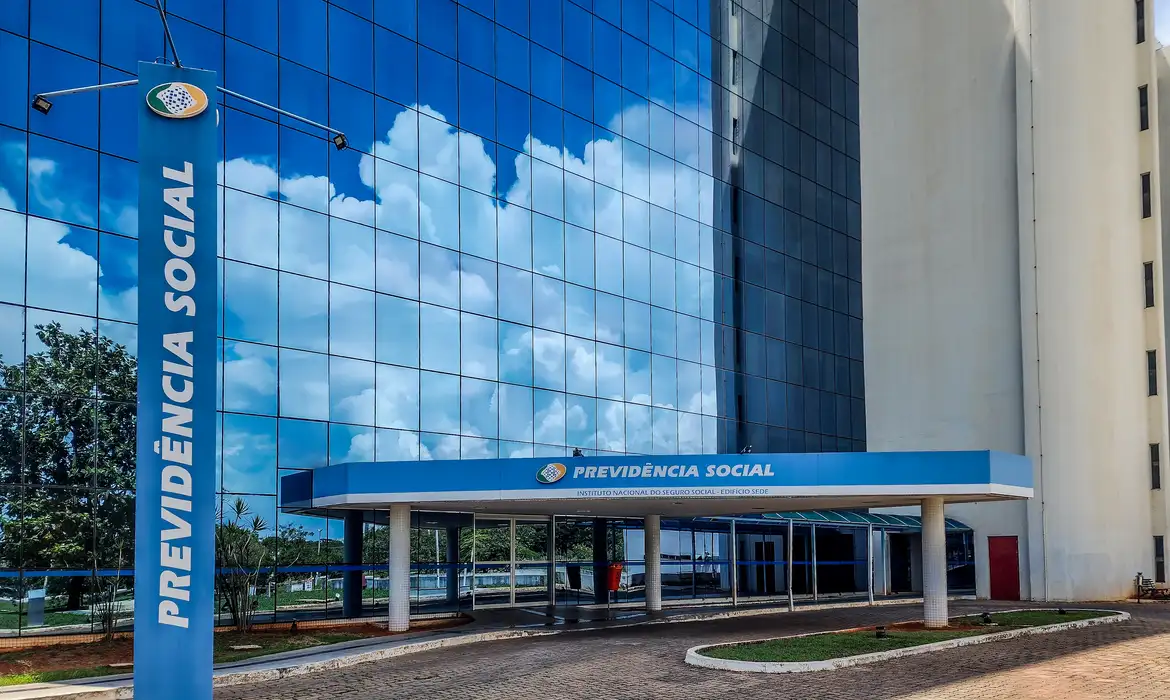 governo-antecipa-parcelas-do-13o-salario-do-inss-para-os-meses-de-abril-e-maio