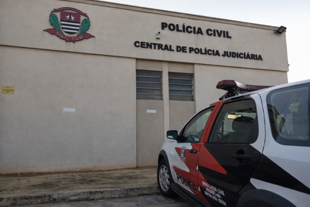 homem-e-morto-a-facadas-apos-discussao-por-venda-de-carro-em-dois-corregos