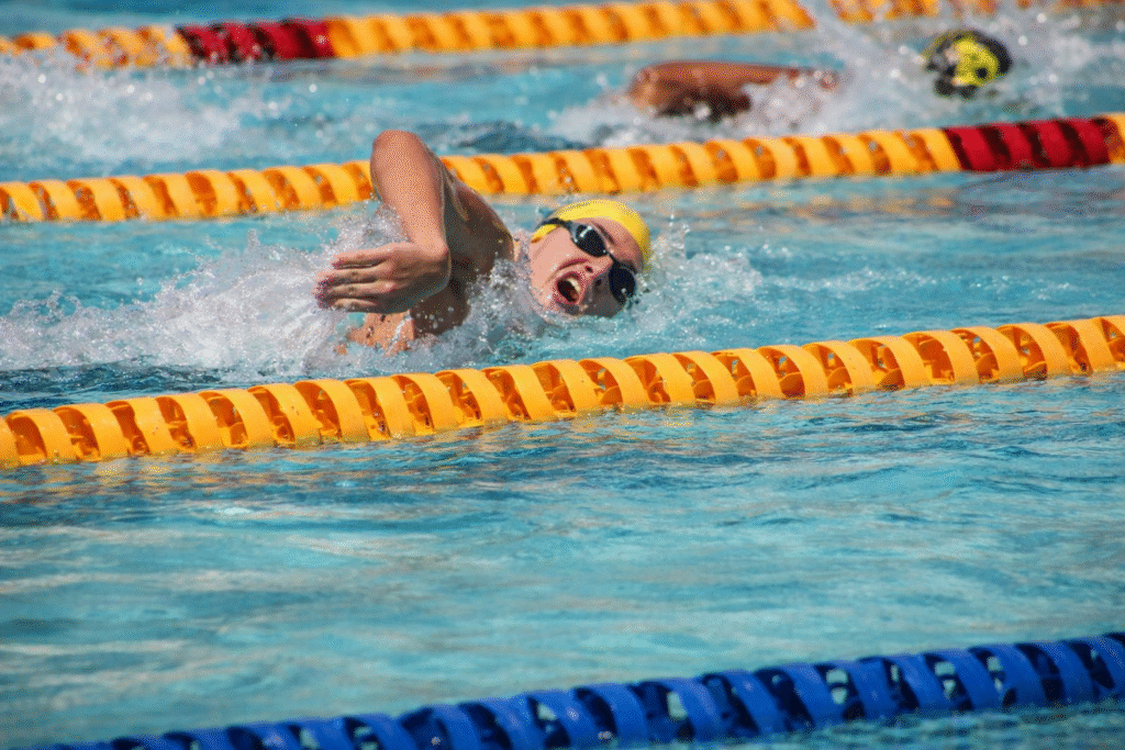 estudo-aponta-que-natacao-pode-ser-mais-eficaz-que-corrida-para-fortalecer-o-coracao