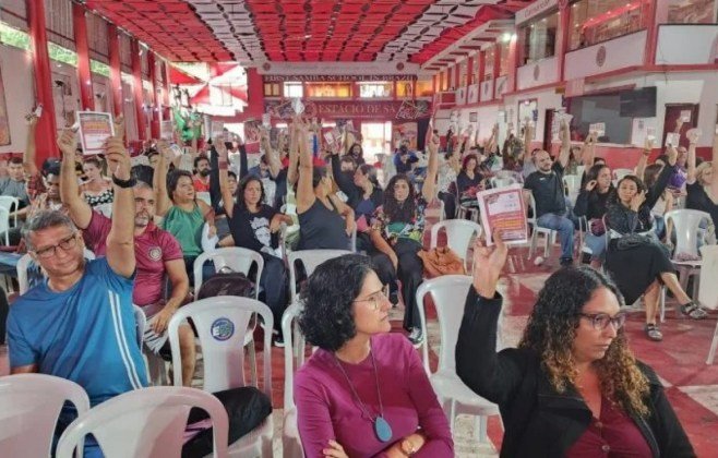 professores-estaduais-e-municipais-farao-paralisacao-de-24-horas-na-quinta-feira