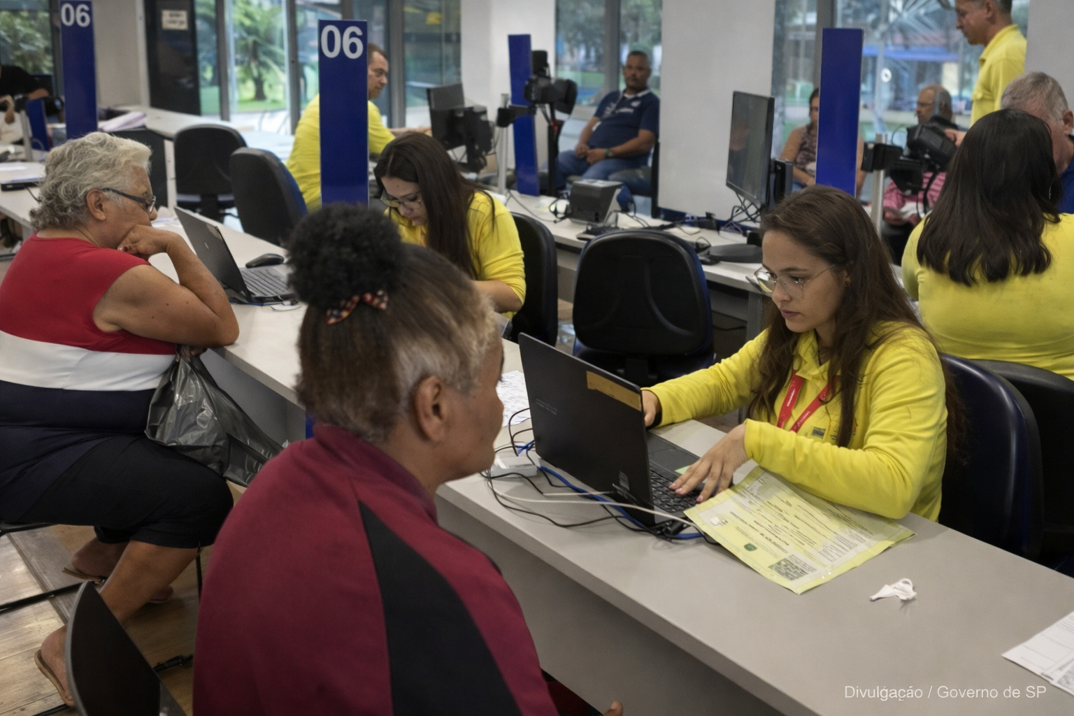 poupatempo-movel-atende-leme-e-sete-barras-nesta-semana-com-servicos-ao-cidadao