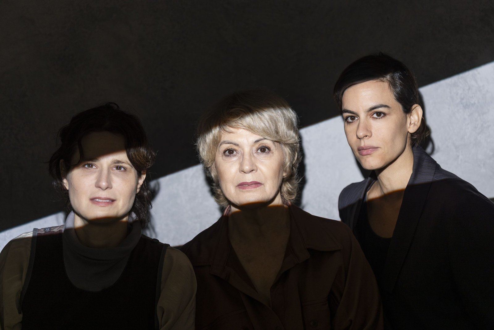 encontro,-finitude-e-alteridade:-“nada-e-suficiente”-e-“comunhao”-inauguram-dobradinha-inedita-no-teatro-do-sesc-ipiranga