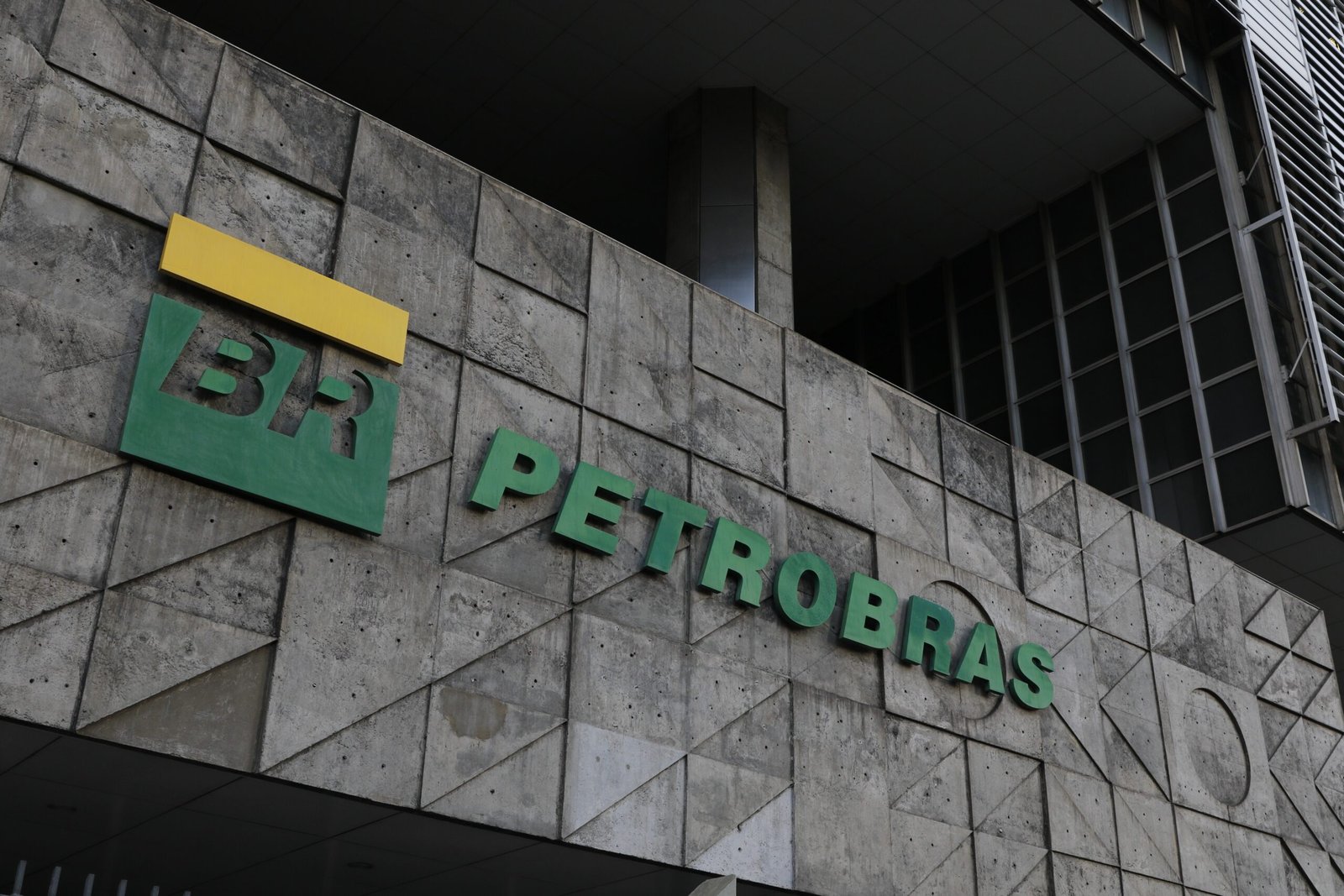 petrobras-reajusta-gas-natural-em-19,2%-e-pressiona-a-inflacao