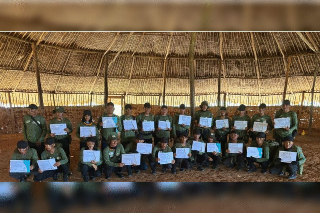 indigenas-yanomami-recebem-formacao-sobre-direitos-territoriais-e-ambientais