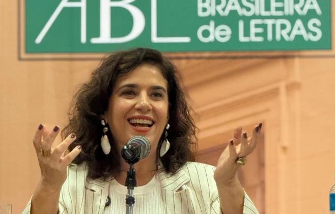 tatiana-roque-em-macae-dia-20-de-maio-(quarta-feira)