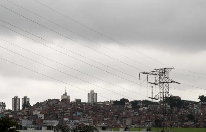 fim-de-semana-sera-de-temporal-no-sudeste-e-chuva-intensa-no-norte