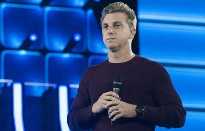 luciano-huck:-brasil-e-ineficiente-e-precisa-motivar-familias-a-sair-do-bolsa-familia