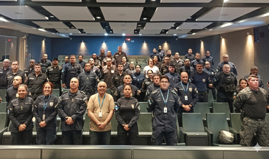 policia-militar-do-rio-de-janeiro-capacita-operadores-do-190-para-aprimorar-atendimento-de-emergencia-a-populacao