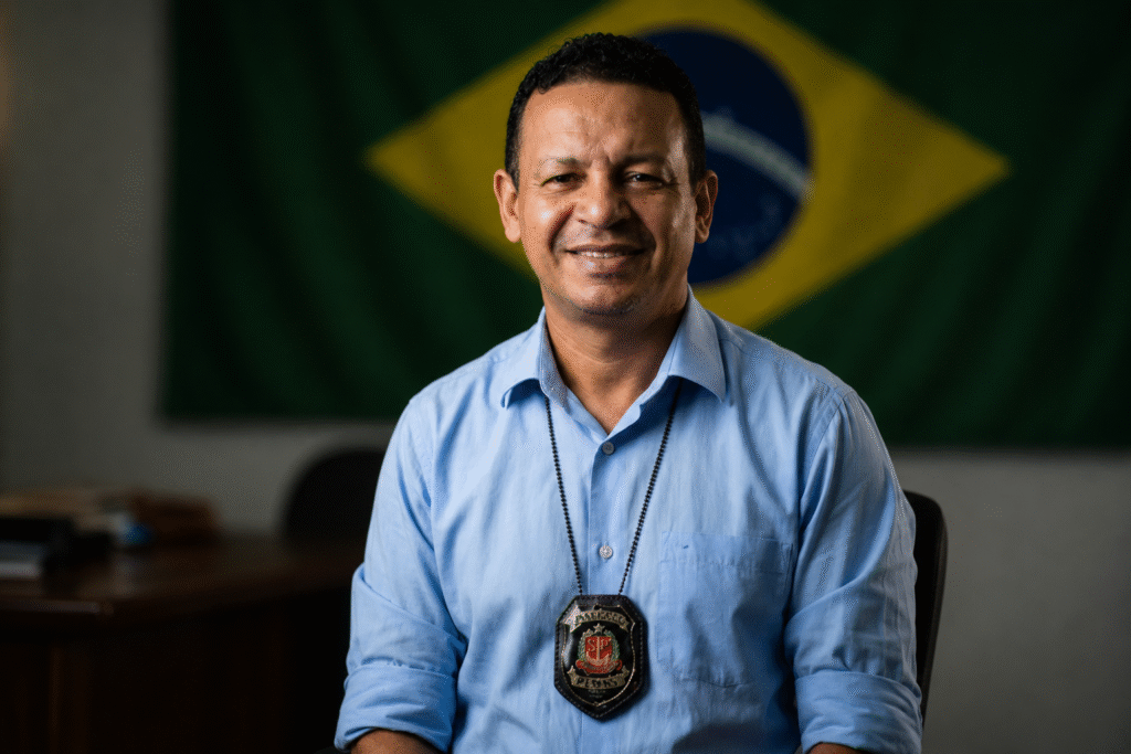 policial-penal-e-demitido-apos-criticar-diretor-de-presidio-em-poemas