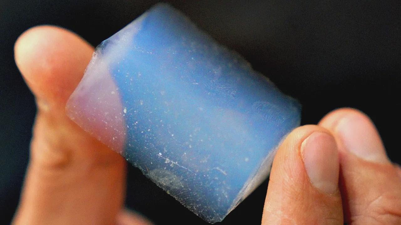 aerogel-o-solido-mais-leve-do-mundo