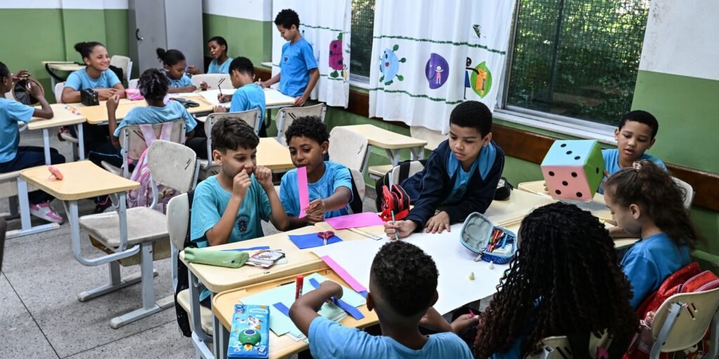 governo-fixa-em-r$-5,1-mil-novo-piso-nacional-do-magisterio