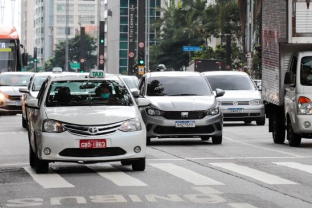 quarta-feira-tera-tempo-firme-em-sao-paulo-e-alerta-para-baixa-umidade-no-interior