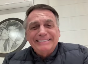 quem-tem-que-negociar-e-o-lula,-nao-eu,-diz-bolsonaro-a-cnn-sobre-taxacao