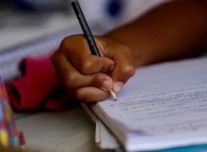 vagas-na-area-de-educacao-fazem-o-desemprego-ser-o-menor-ja-registrado