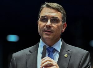 flavio-diz-que-postou-video-do-pai-com-conviccao-de-que-nao-traria-problema