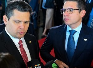 alcolumbre-diz-que-ocupacao-das-mesas-e-arbitraria-e-antidemocratica
