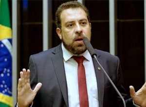 boulos-pede-que-bolsonaristas-obstruindo-a-camara-nao-recebam-salario