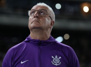 preocupam?-dorival-abre-o-jogo-sobre-memphis-e-yuri-alberto-no-corinthians