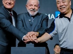 em-inauguracao-de-montadora,-lula-defende-relacao-comercial-com-china