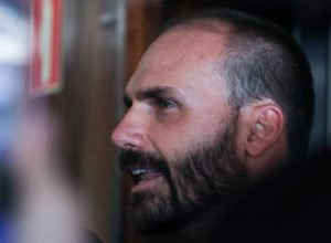 motta-envia-pedido-para-cassar-eduardo-bolsonaro-ao-conselho-de-etica