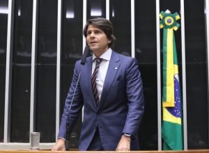 relator-apresenta-pontos-da-reforma-administrativa-sobre-jornada-e-salarios