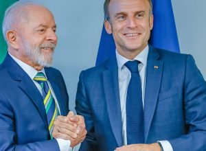 lula-repudia-tarifaco-dos-eua-durante-telefonema-para-macron