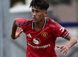 “novo-messi”-de-14-anos-vai-treinar-com-profissionais-do-manchester-united