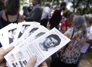 familias-recebem-certidoes-de-obito-retificadas-de-vitimas-da-ditadura