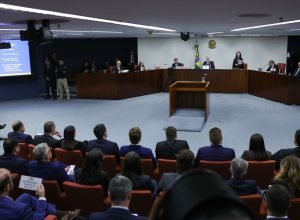 stf-ouve-defesas-de-bolsonaro-e-ex-ministros-nesta-quarta